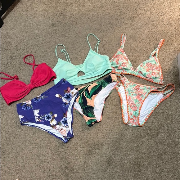Lot of 3 Swimsuits Size M - Picture 1 of 8